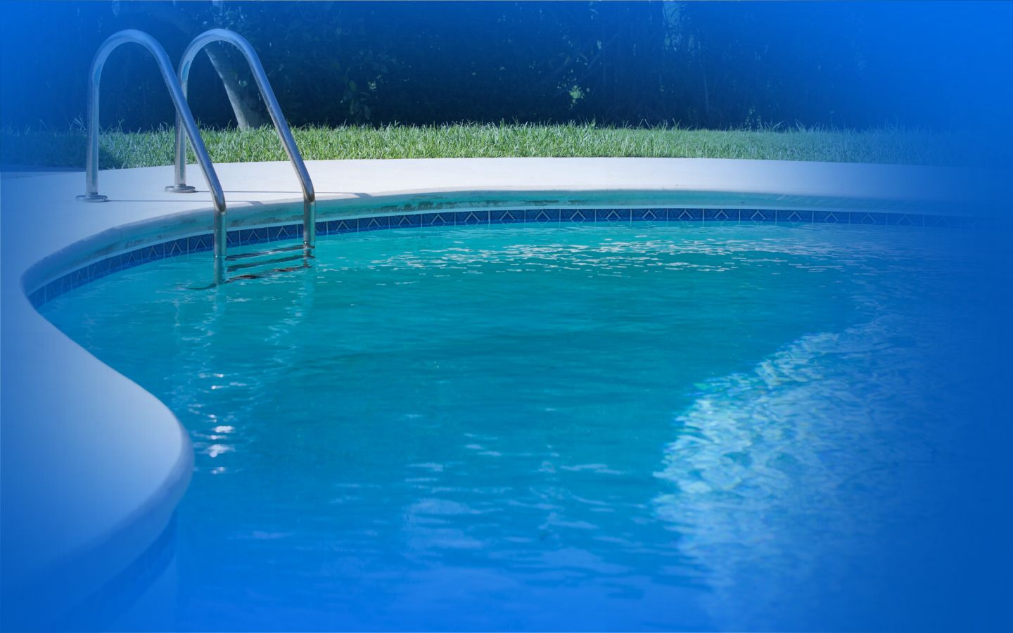 تسربات حمام السباحة